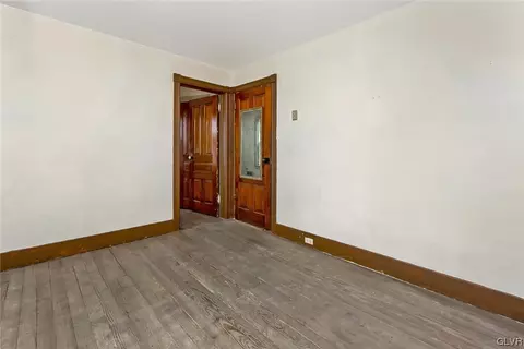 3927 E Grant St, Slatington, PA 18080 photo 29
