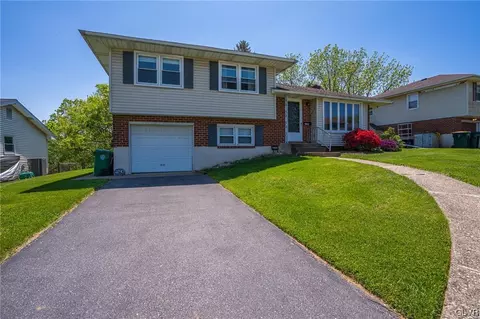 2740 Queen St, Easton, PA 18045
