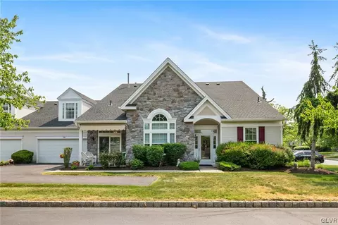 1885 Felicity Ln, Hellertown, PA 18055