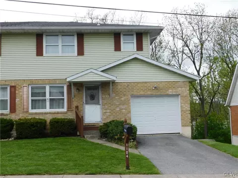 1104 Lincoln Ave, Northampton, PA 18067