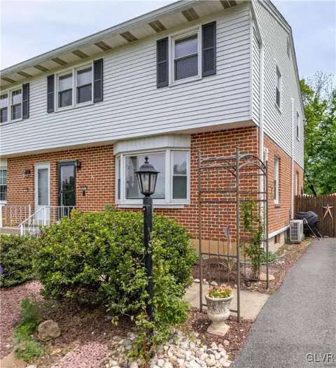 507 10th St, Emmaus, PA 18049