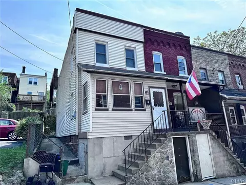 1032 Mechanic St, Bethlehem, PA 18015