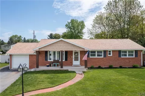 1135 Brookside Rd, Wescosville, PA 18106