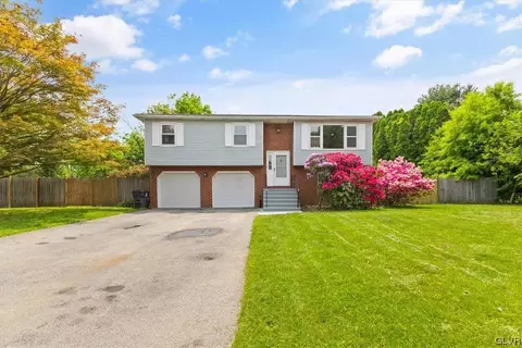 380 Devonshire Dr, Bethlehem, PA 18017