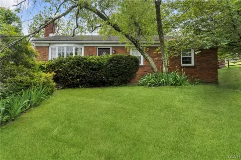 120 Christmas Ave, Bath, PA 18014