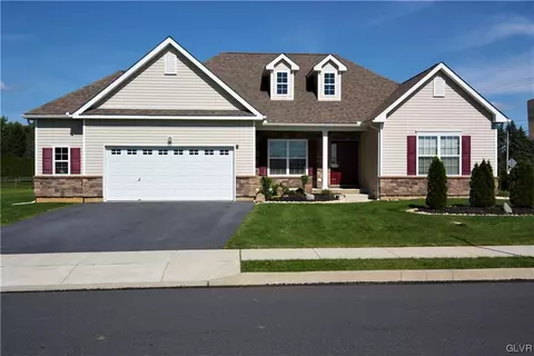 1109 Ridge Rd, Palmer Township, PA 18045