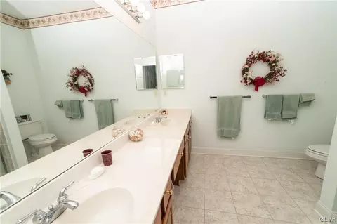 1861 Gregory Pl, Hellertown, PA 18055 photo 15