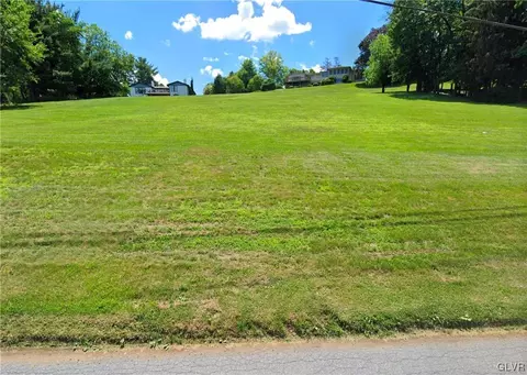 514 Bierys Bridge Rd, Bethlehem City, PA 18017