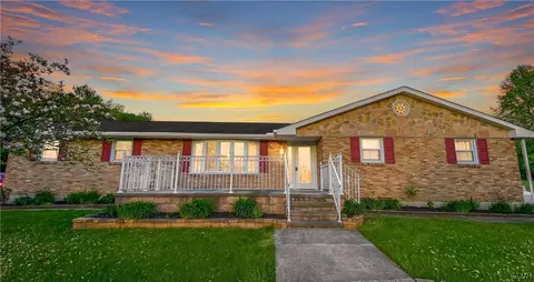 1220 Stagecoach Rd W, Palmerton, PA 18071