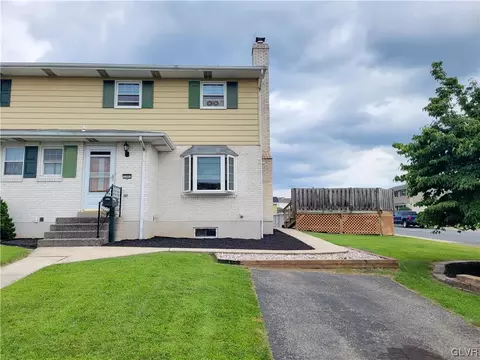 3001 Eisenhower Dr, Northampton, PA 18067