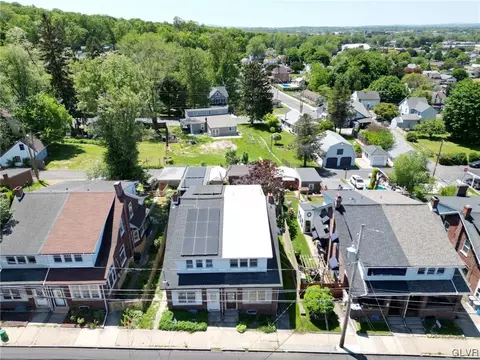 2440 S 4th St, Allentown, PA 18103