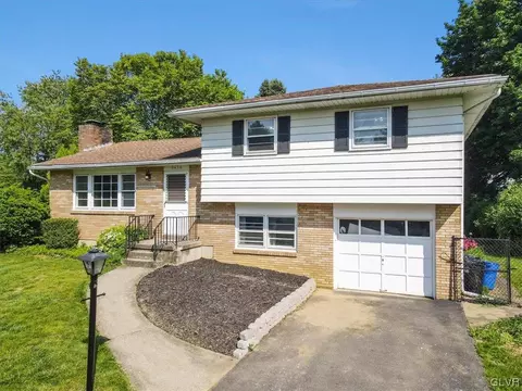 3630 Walt Whitman Ln, Bethlehem, PA 18017