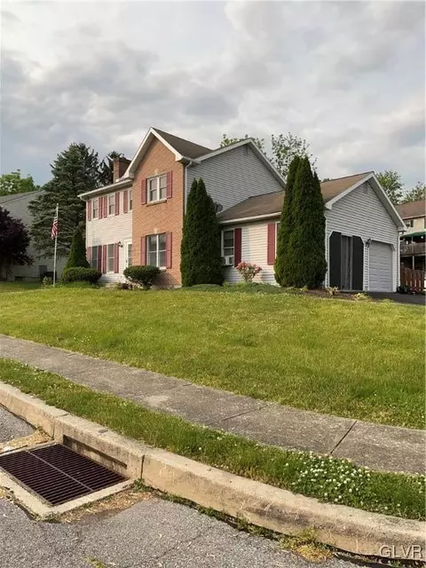 4573 Cairo Dr, Egypt, PA 18052