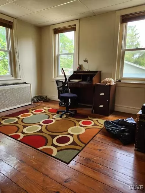 337 E Main St, Bath, PA 18014 photo 6