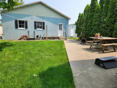 337 E Main St, Bath, PA 18014 photo 9
