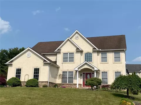 5139 Cassidy Dr, Schnecksville, PA 18078