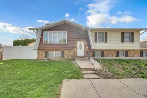 5185 Fornaciari Dr, Cementon, PA 18052