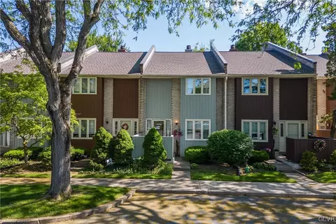 397 Carver Dr, Bethlehem, PA 18017