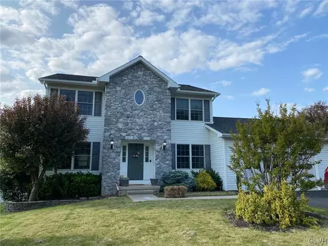 401 Toboggan Trl, Forks Twp, PA 18040