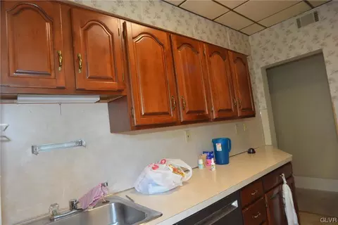 123 E Market St, Bethlehem, PA 18018 photo 15