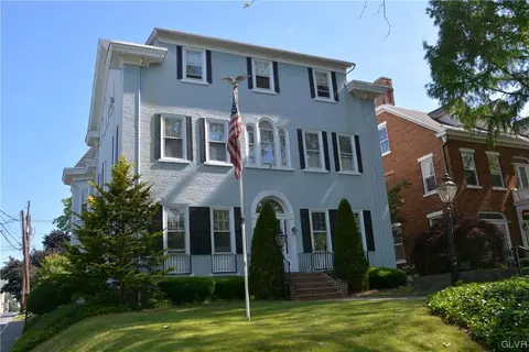 123 E Market St, Bethlehem, PA 18018 photo 3