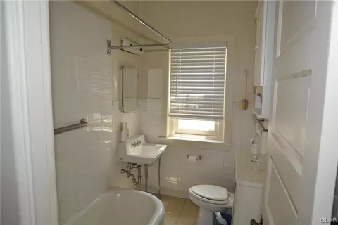 123 E Market St, Bethlehem, PA 18018 photo 38