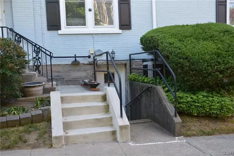 123 E Market St, Bethlehem, PA 18018 photo 48
