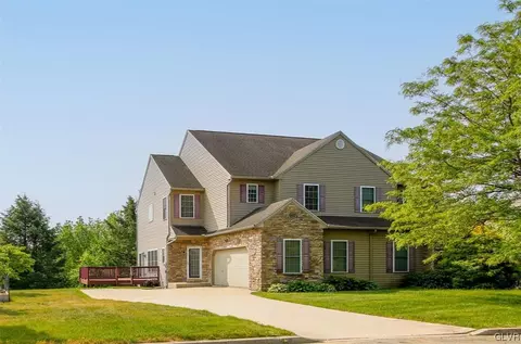 32 Witman Dr, Breinigsville, PA 18031