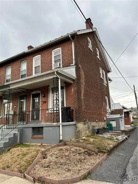 414 E Laurel St, Bethlehem, PA 18018 photo 2