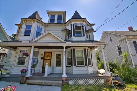 317 N 5th St, Bangor, PA 18013