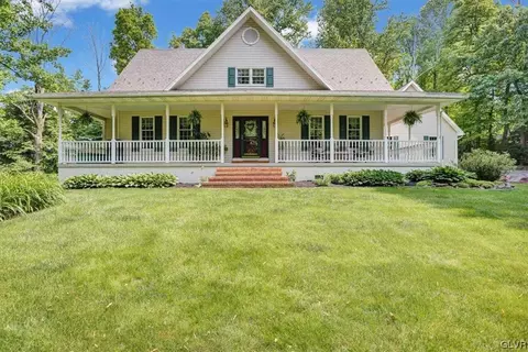 125 Fredericksville Rd, Mertztown, PA 19539