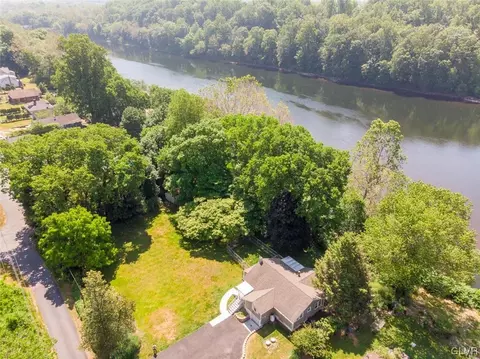 4471 First Ter, Bangor, PA 18013
