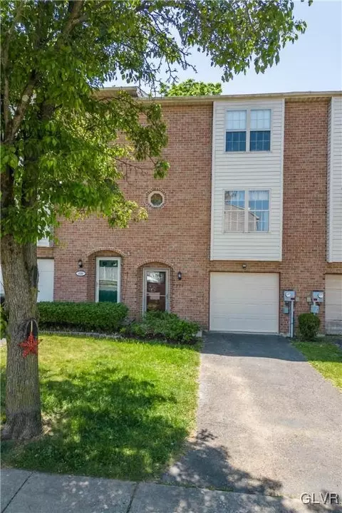 224 Ridgeview Dr, Alburtis, PA 18011
