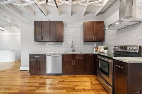 71 E Walnut St, Bethlehem, PA 18018 photo 28