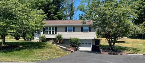 36 Bollinger Dr, Mount Bethel, PA 18343