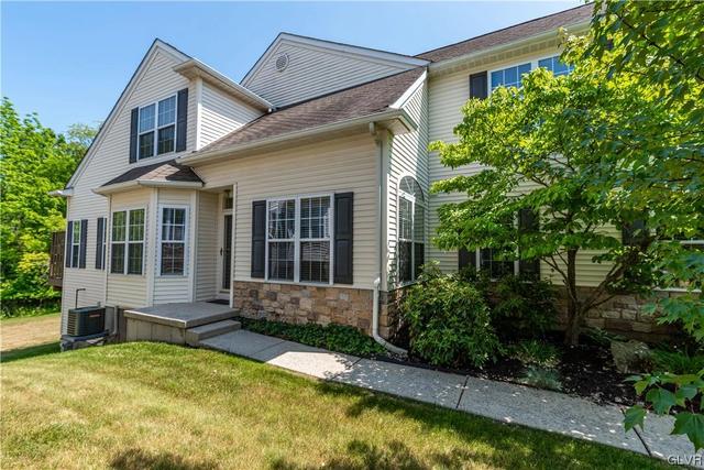 133 Willow Dr, Palmer Township, PA 18045