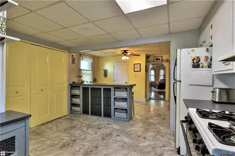 244 E Goepp St, Bethlehem, PA 18018 photo 10