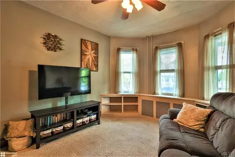 244 E Goepp St, Bethlehem, PA 18018 photo 4