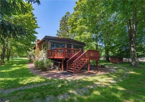 7753 Martins Creek Belvidere Hwy, Bangor, PA 18013