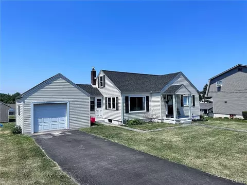 1506 Washington St, Catasauqua, PA 18032