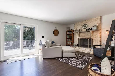 522 Easter Ter, Bath, PA 18014 photo 10
