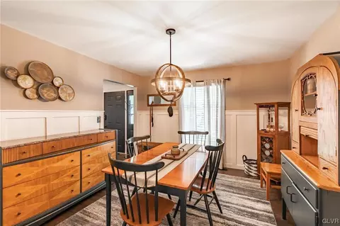 522 Easter Ter, Bath, PA 18014 photo 12