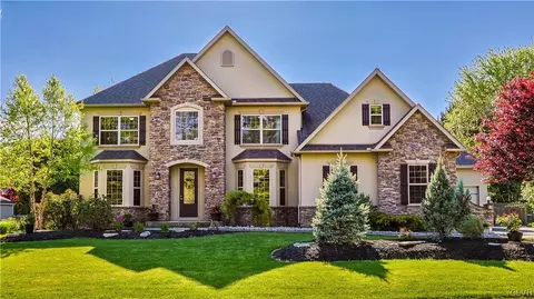 3931 Hecktown Rd, Bethlehem, PA 18020