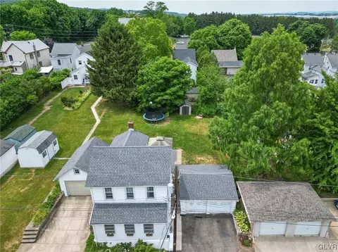 132 S Lea St, Macungie, PA 18062
