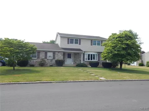 7360 Columbine Rd, Macungie, PA 18062