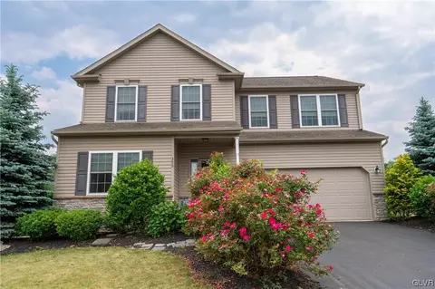 350 Sawgrass Dr, Allentown, PA 18104