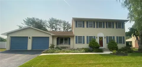 1315 Atlas Ln, Northampton, PA 18067