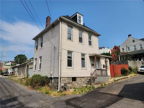 118 N Mulberry St, Easton, PA 18042