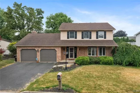3922 Suncrest Ln, Bethlehem, PA 18020
