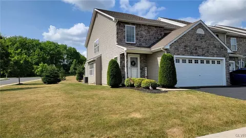 800 Fieldstone Trl, Forks Twp, PA 18040